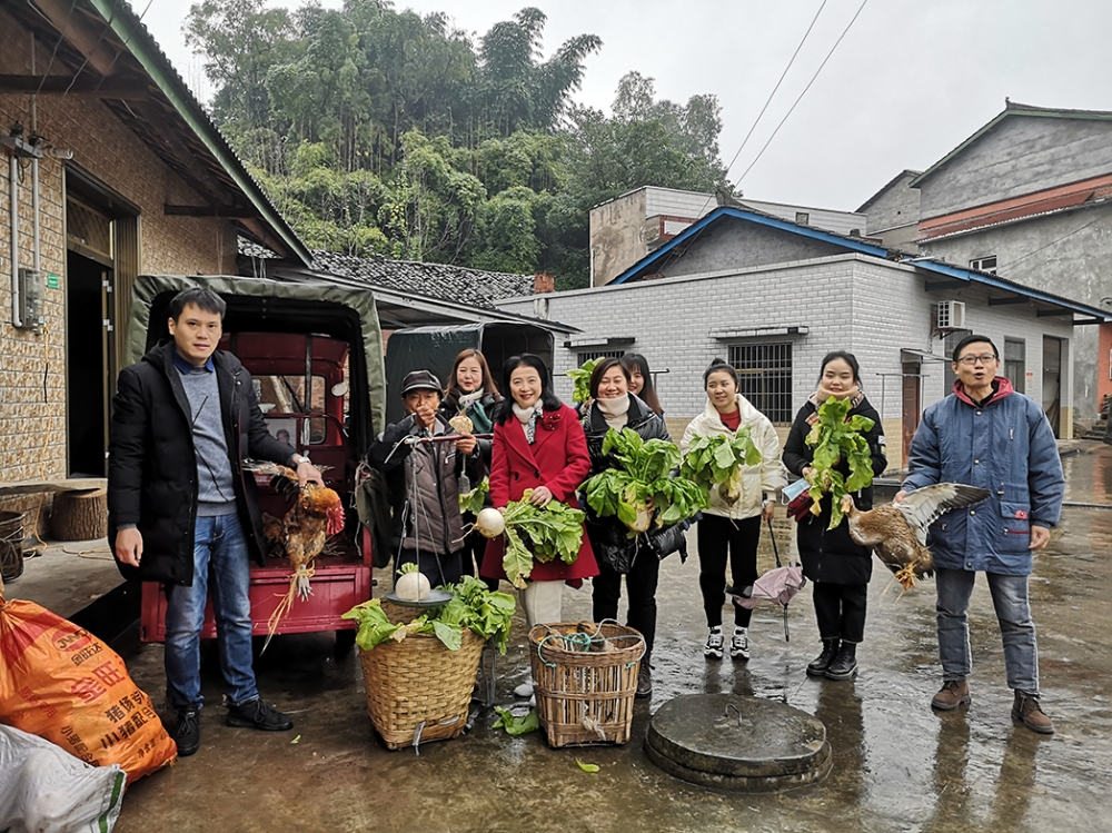 寒冬送温暖，让扶贫更有温度——公司党委组织基层党支部前往关刀村开展消费扶贫活动