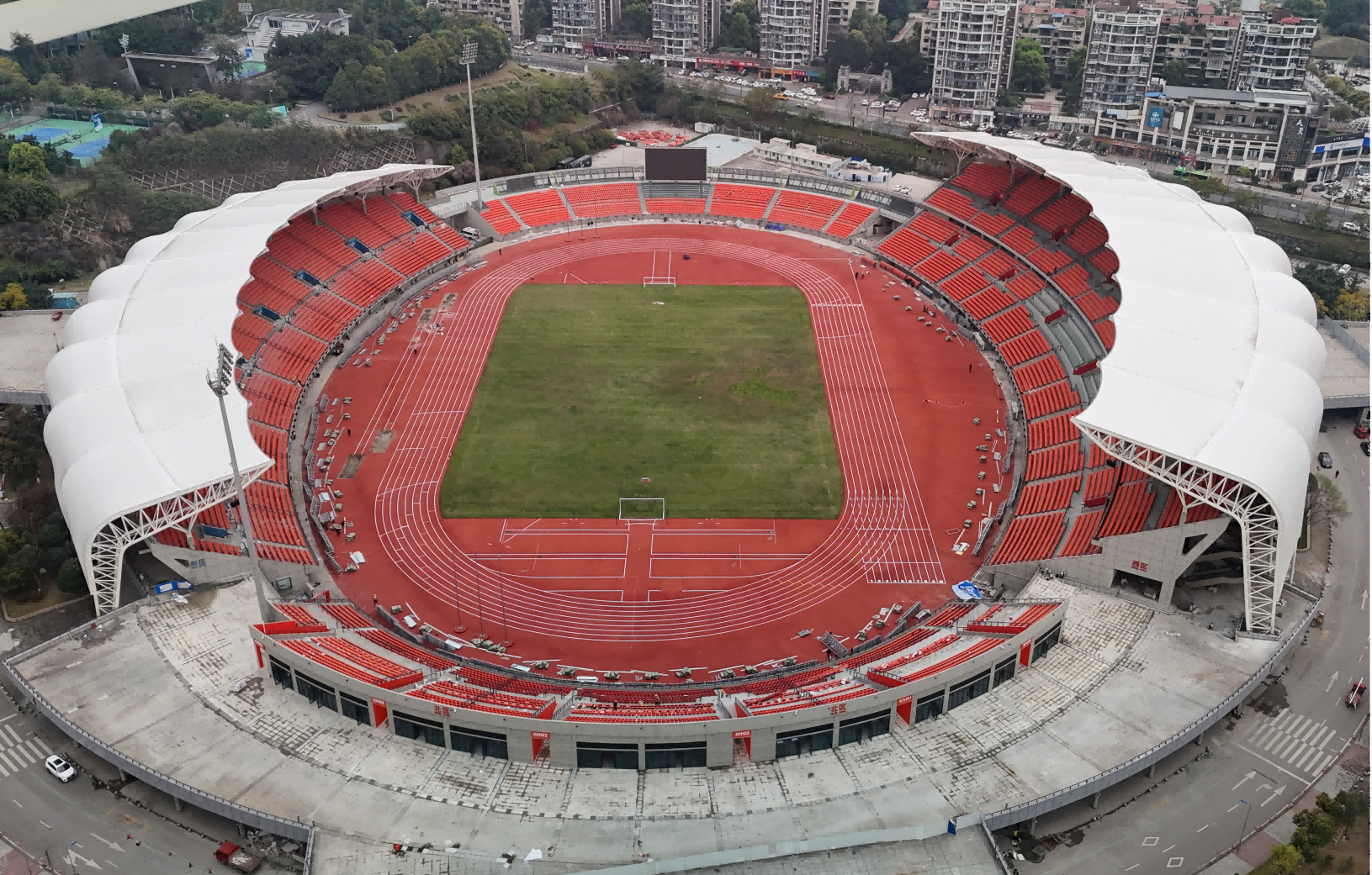 汇东建工 | 南湖体育中心隐患整治圆满收官 强力保障川超赛事总决赛顺利举行